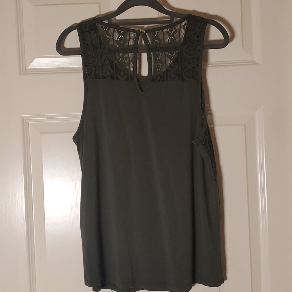 Green blouse with lacy top - Picture 4 of 4